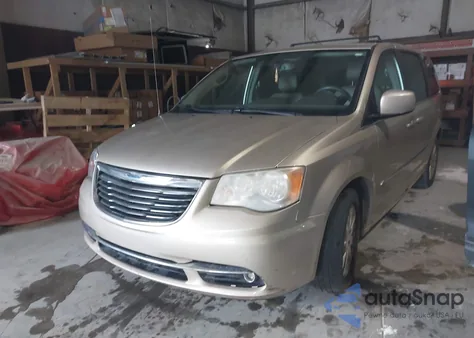2015 Chrysler Town & Country Touring from USA, damaged, VIN 2C4RC1BG7FR654894